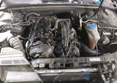 2011 Audi A4 2.0T Premium z USA, uszkodzony, nr VIN WAUDFAFLXBN043075